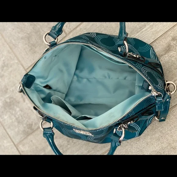 Teal Coach purse - Picture 4 of 4